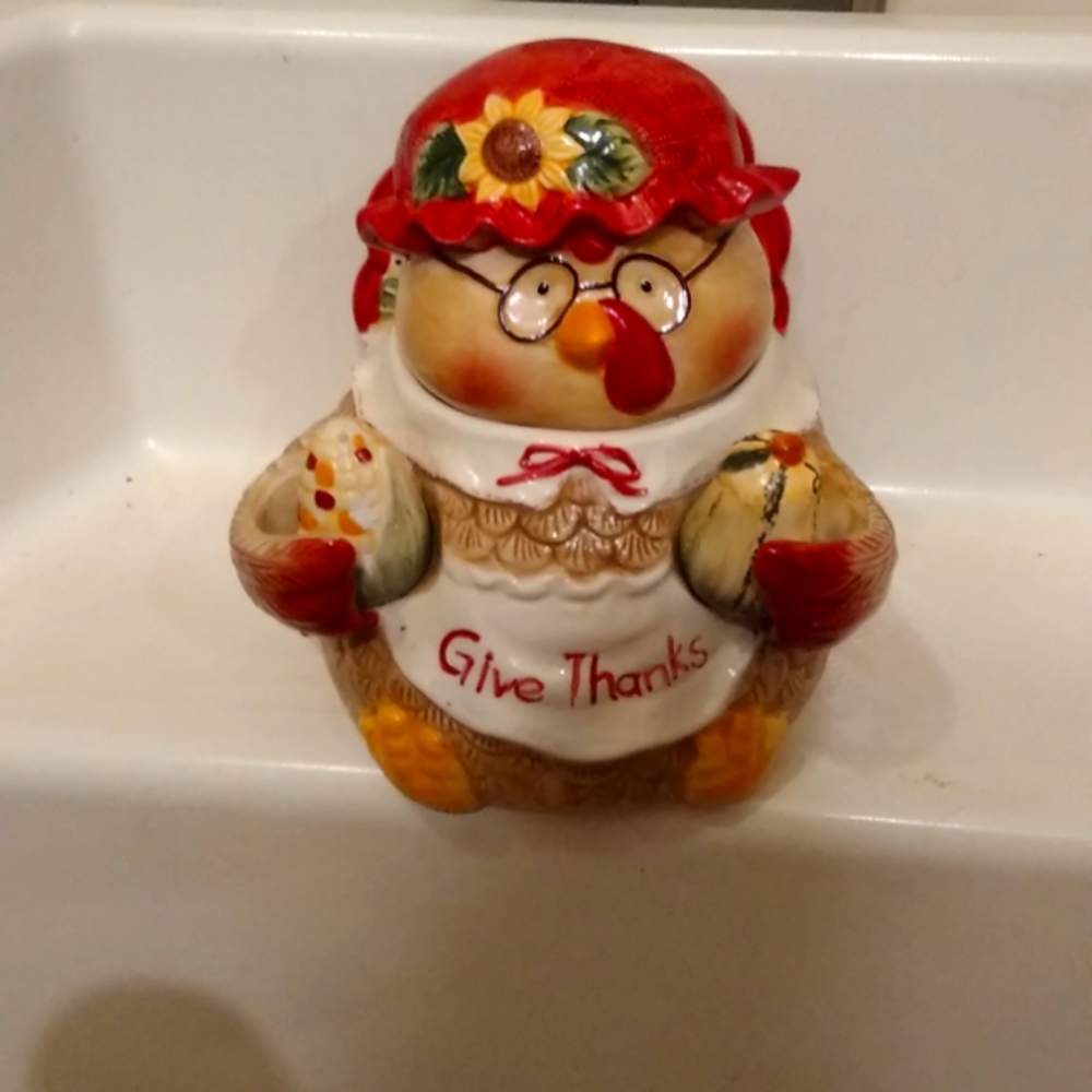 Vintage Give thanks Turkey serving dish with salt and pepper shakers